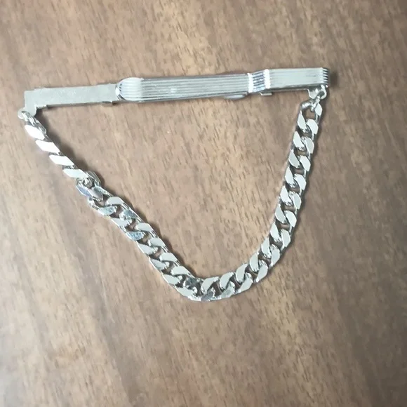 Silver Tone Tie Bar with Chain - Picture 2 of 2